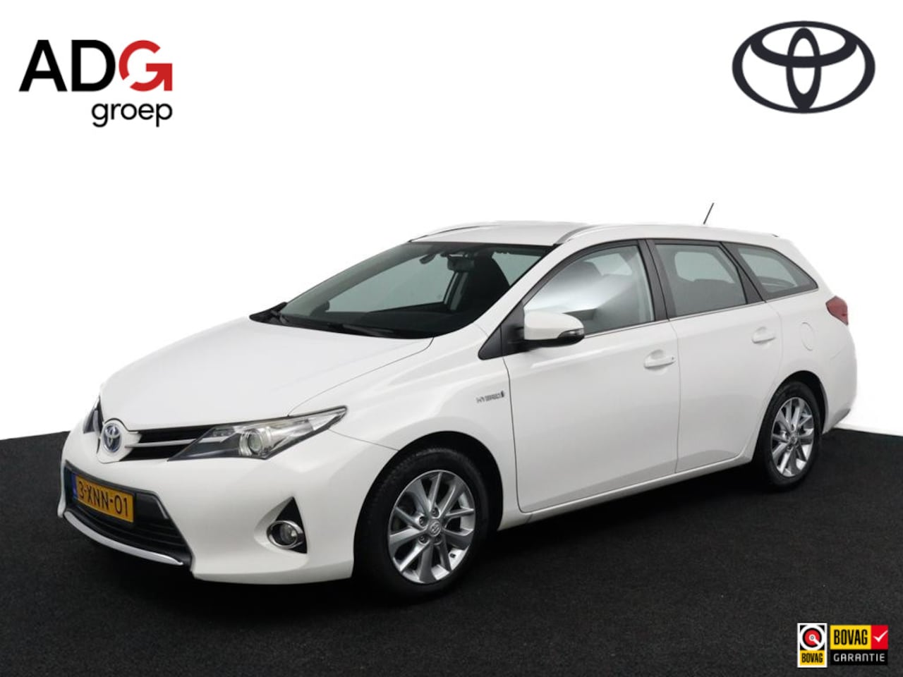 Toyota Auris Touring Sports - 1.8 Hybrid Dynamic | Navigatie | Cruise Control | Licht en Regensensor | - AutoWereld.nl