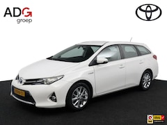 Toyota Auris Touring Sports - 1.8 Hybrid Dynamic | Navigatie | Cruise Control | Licht en Regensensor |