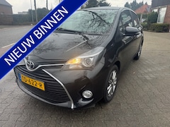 Toyota Yaris - 1.3 VVT-i Dynamic Automaat