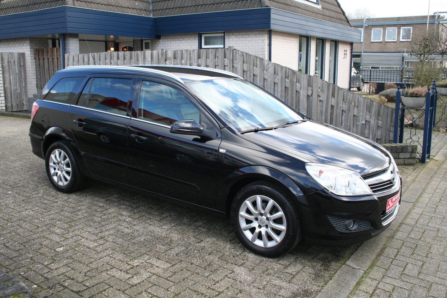 Opel Astra Wagon - 1.6 Cosmo airco, navi, leder