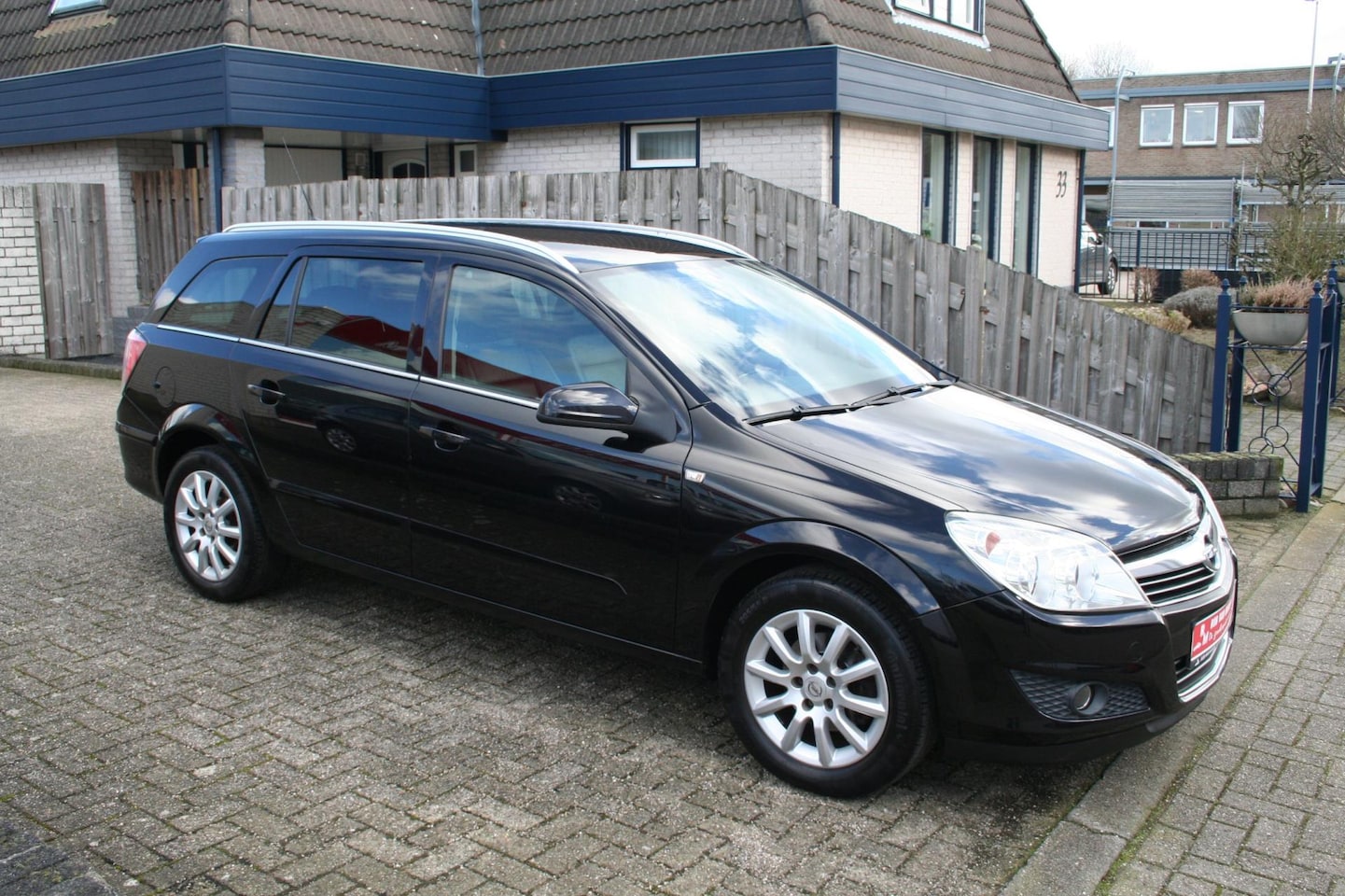 Opel Astra Wagon - 1.6 Cosmo airco, navi, leder