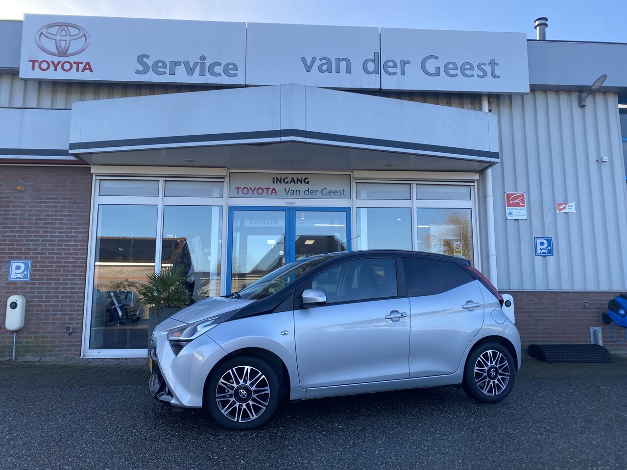 Toyota Aygo - 1.0 VVT-i x-clusiv 1.0 VVT-i x-clusiv - AutoWereld.nl