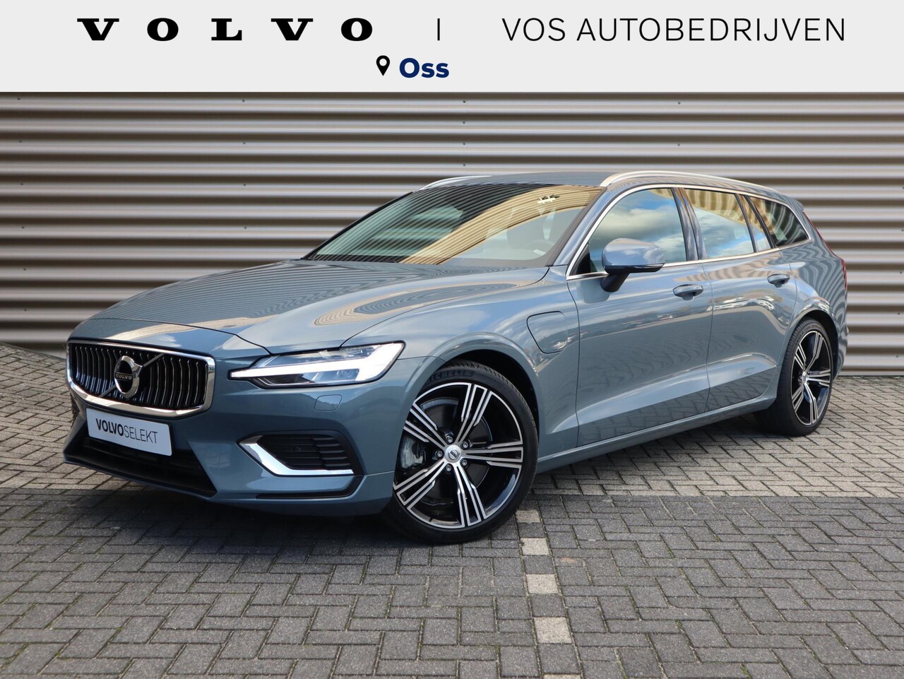 Volvo V60 - T8 Recharge AWD Plus Bright l Adaptieve Cruise Control met Pilot Assist l Elektrisch bedie - AutoWereld.nl