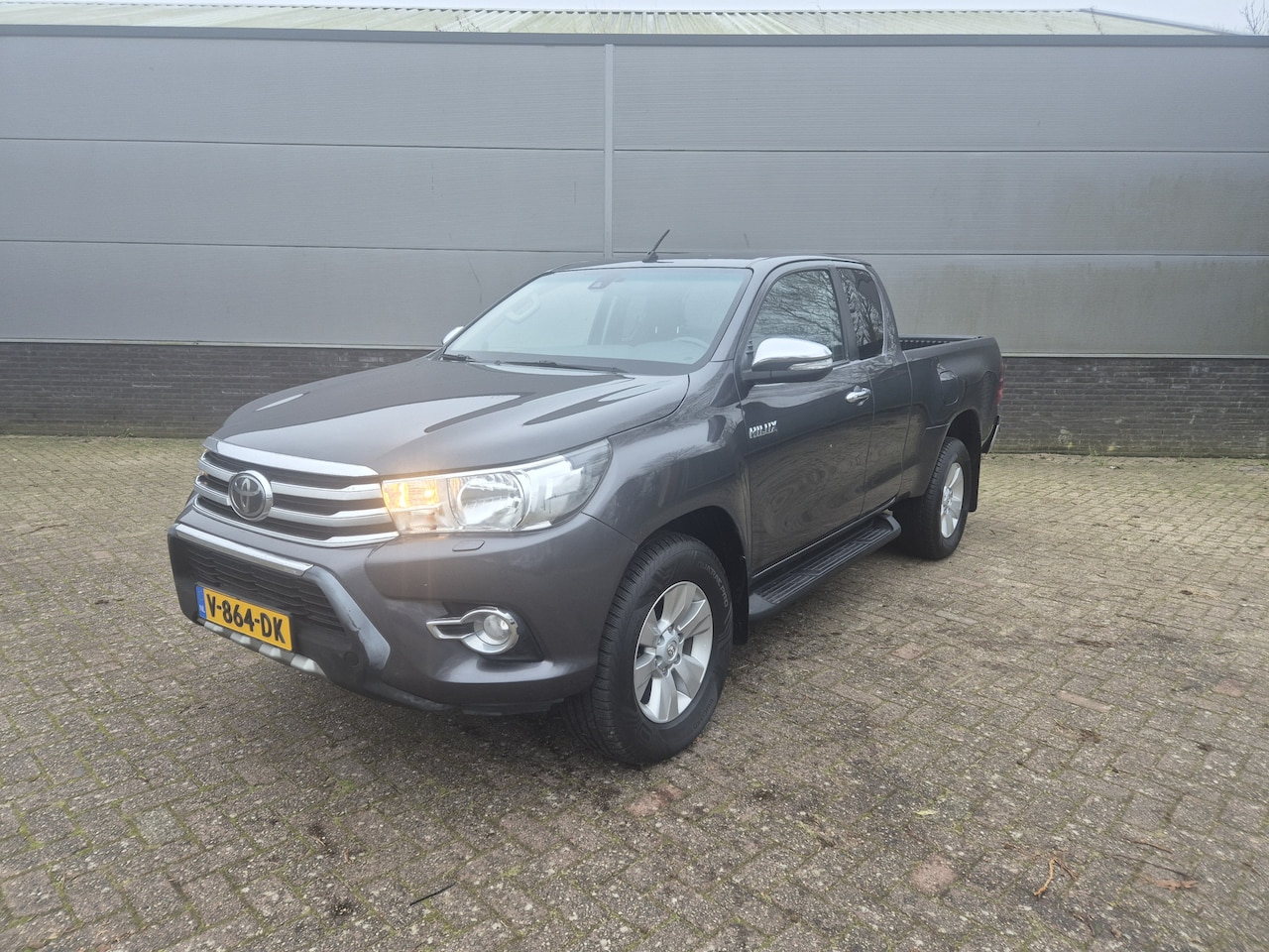 Toyota HiLux - 2.4 D-4D-F Xtra Cab Professional Marge auto! - AutoWereld.nl