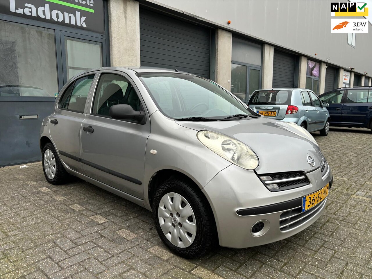 Nissan Micra - 1.2 Visia 5DR| Airco| Nieuwe APK - AutoWereld.nl