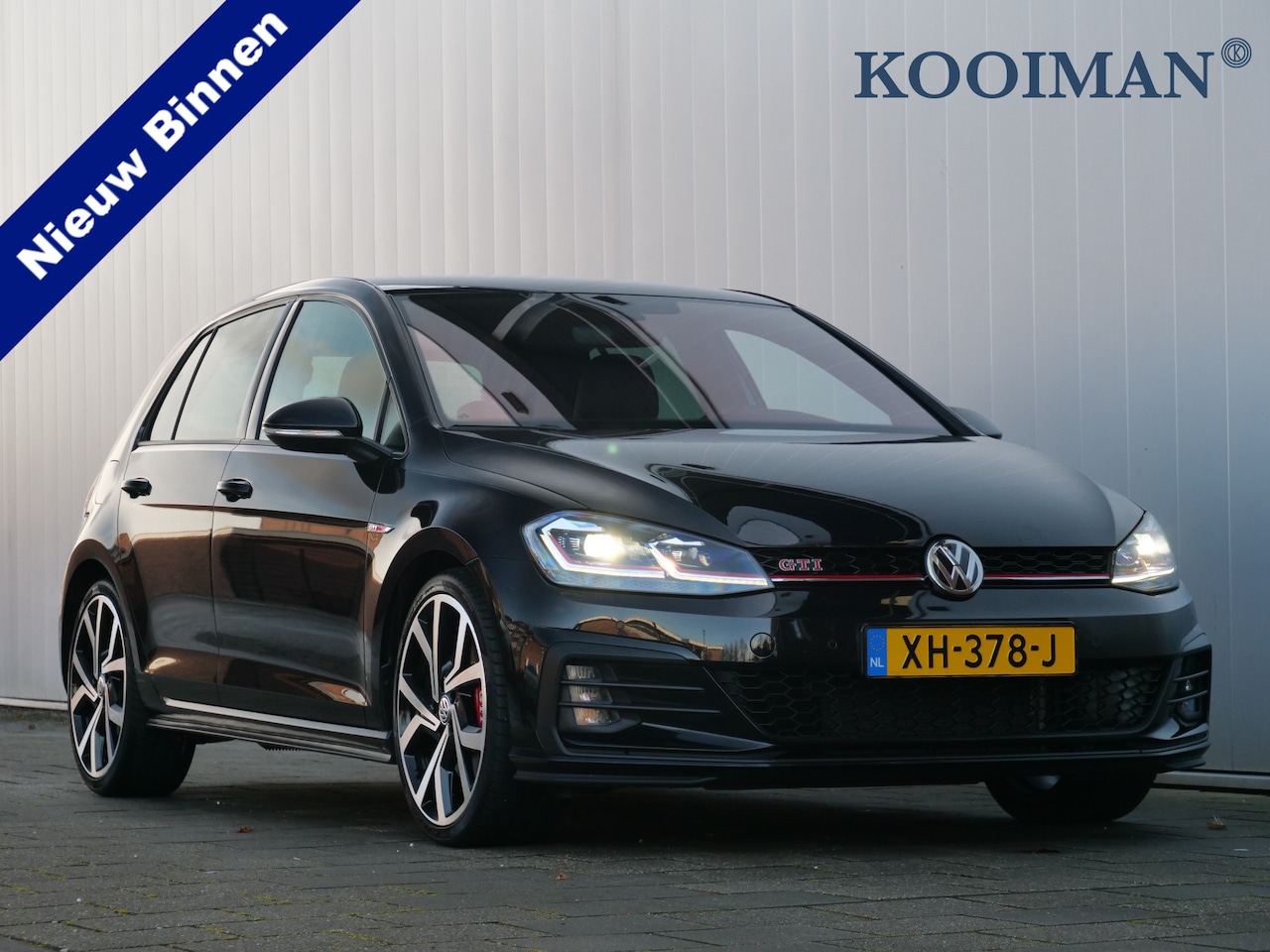 Volkswagen Golf - 2.0 TSI GTI Performance 245 Pk Navigatie / DAB / Camera / Stoelverwarming / Leer - AutoWereld.nl