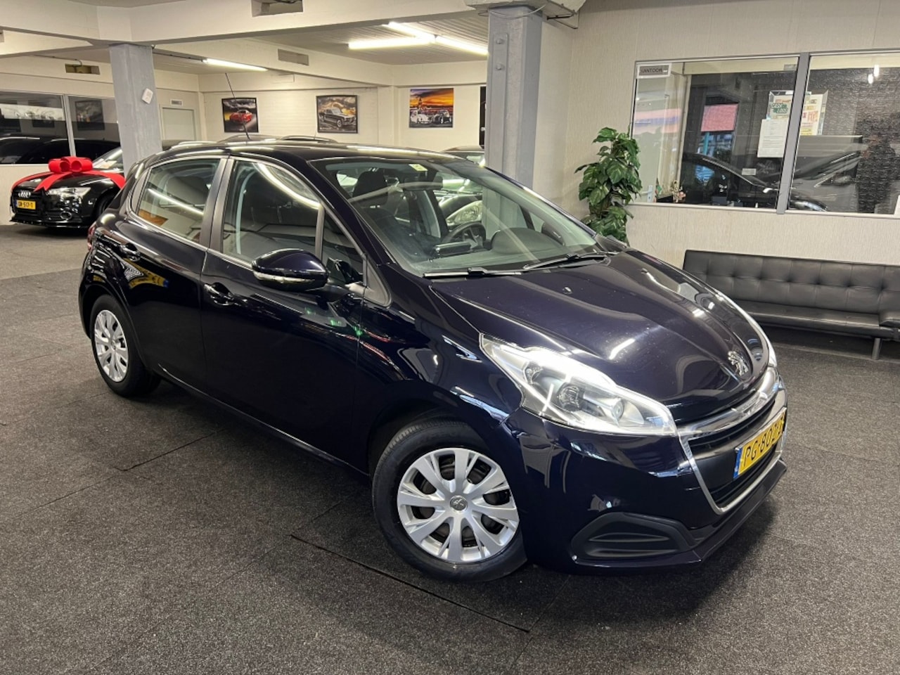 Peugeot 208 - 1.2 *NAP*5drs*2017*NAVI**LED - AutoWereld.nl