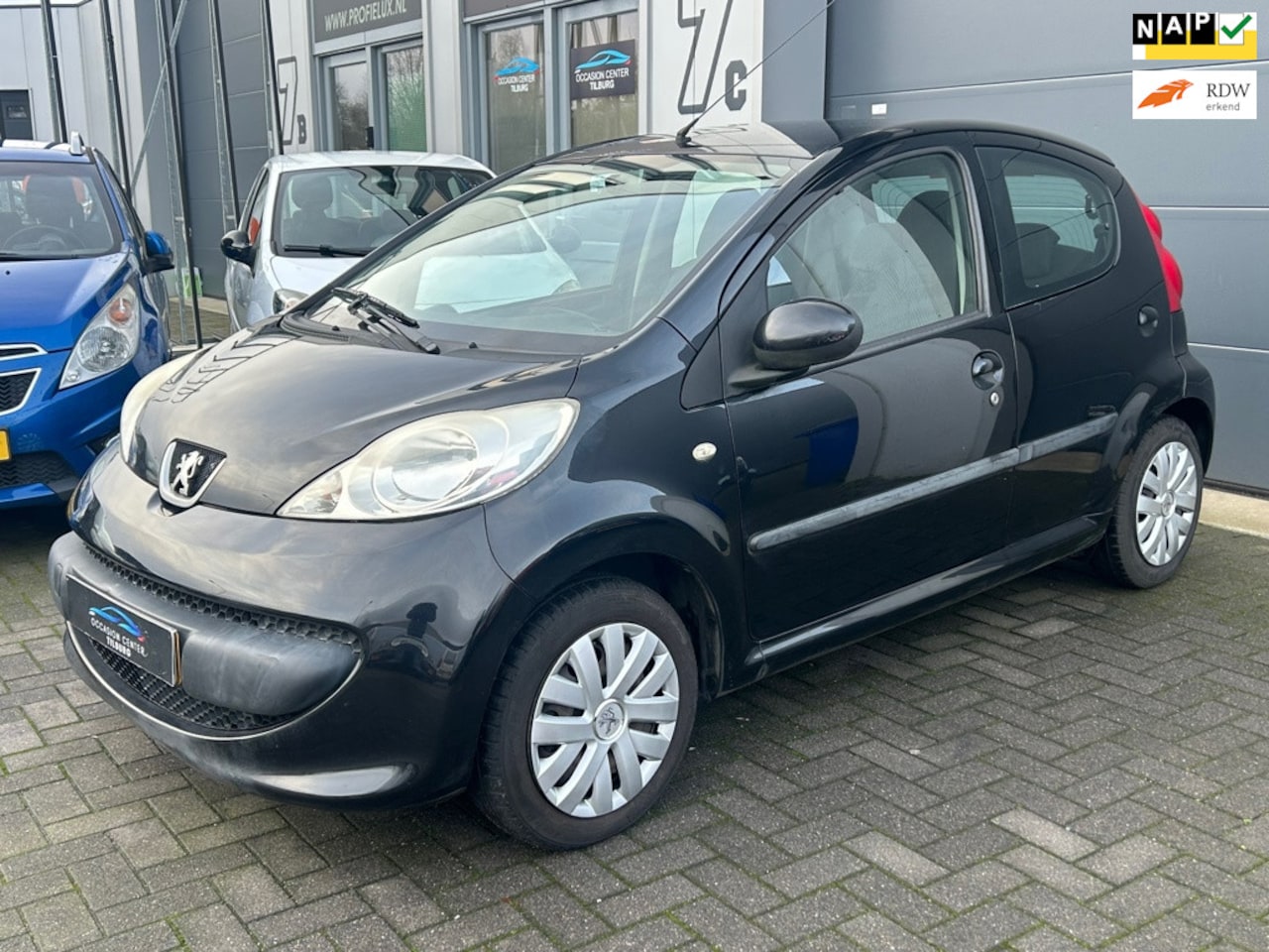 Peugeot 107 - 1.0 1e EIG | AIRCO | ELEKTR PAKKET | APK | NAP | - AutoWereld.nl