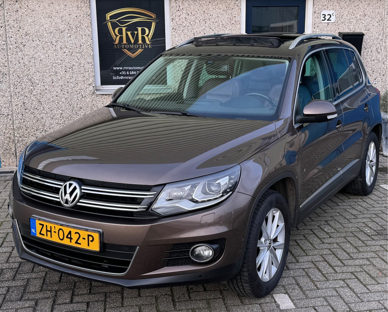 Volkswagen Tiguan - 2.0 TSI FULL OPTION PANO XENON LEDER DSG 4-Motion - AutoWereld.nl