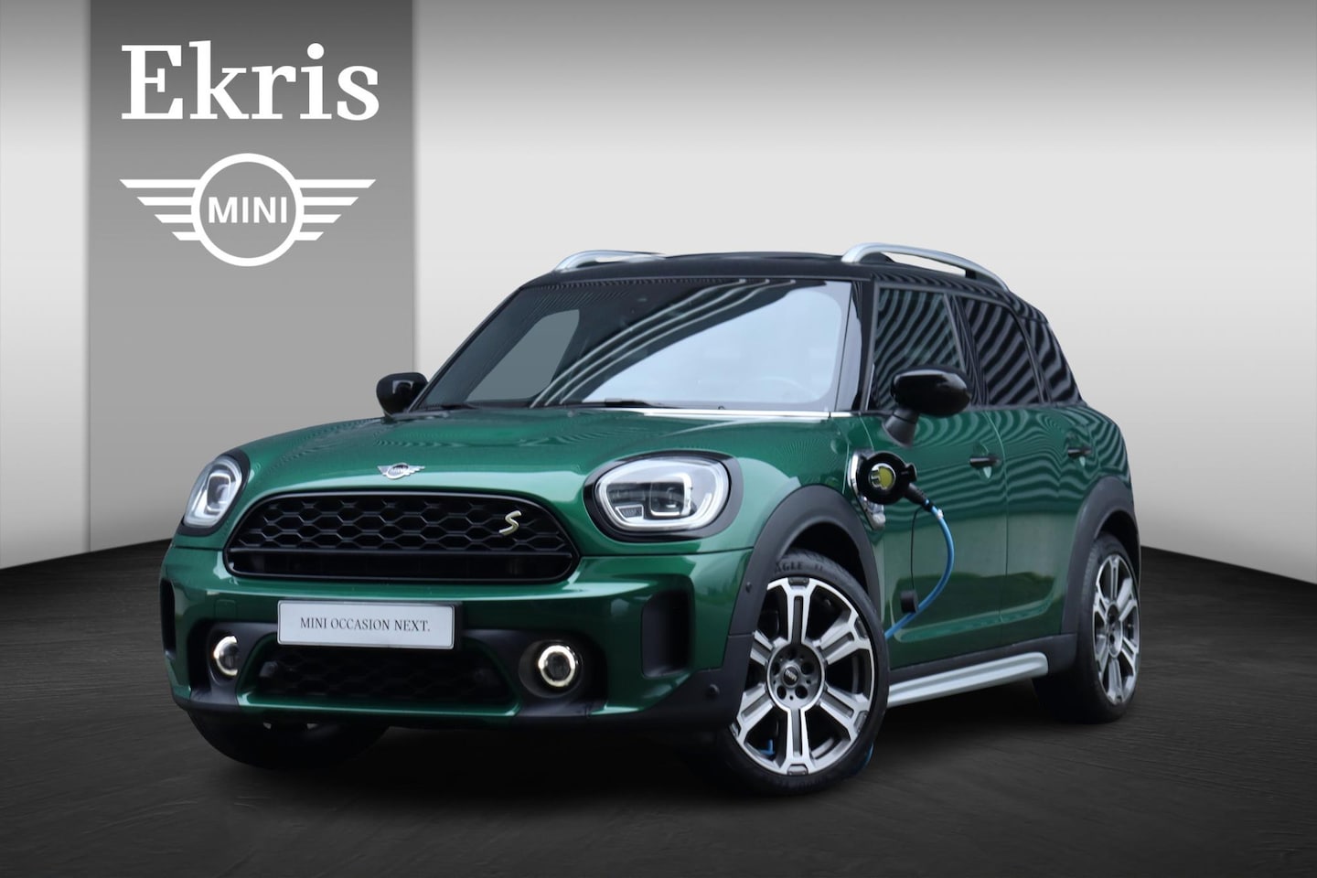 MINI Countryman - Cooper SE ALL4 | Yours Trim + Panodak + Harman Kardon + Head-Up + Achteruitrijcamera + Com - AutoWereld.nl