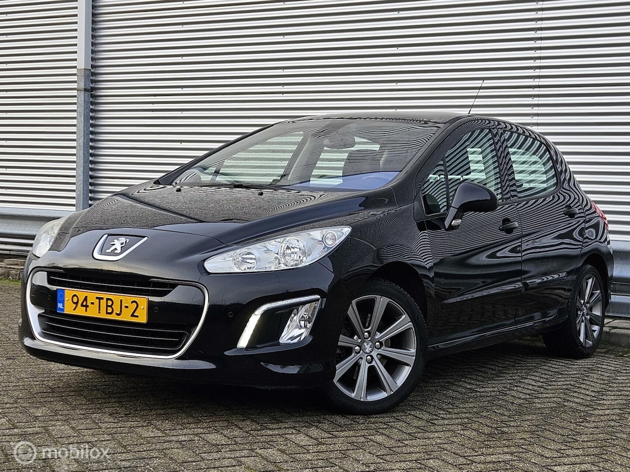 Peugeot 308 SW - 1.6 THP Allure Pano Navi Airco Cruise Bluetooth - AutoWereld.nl