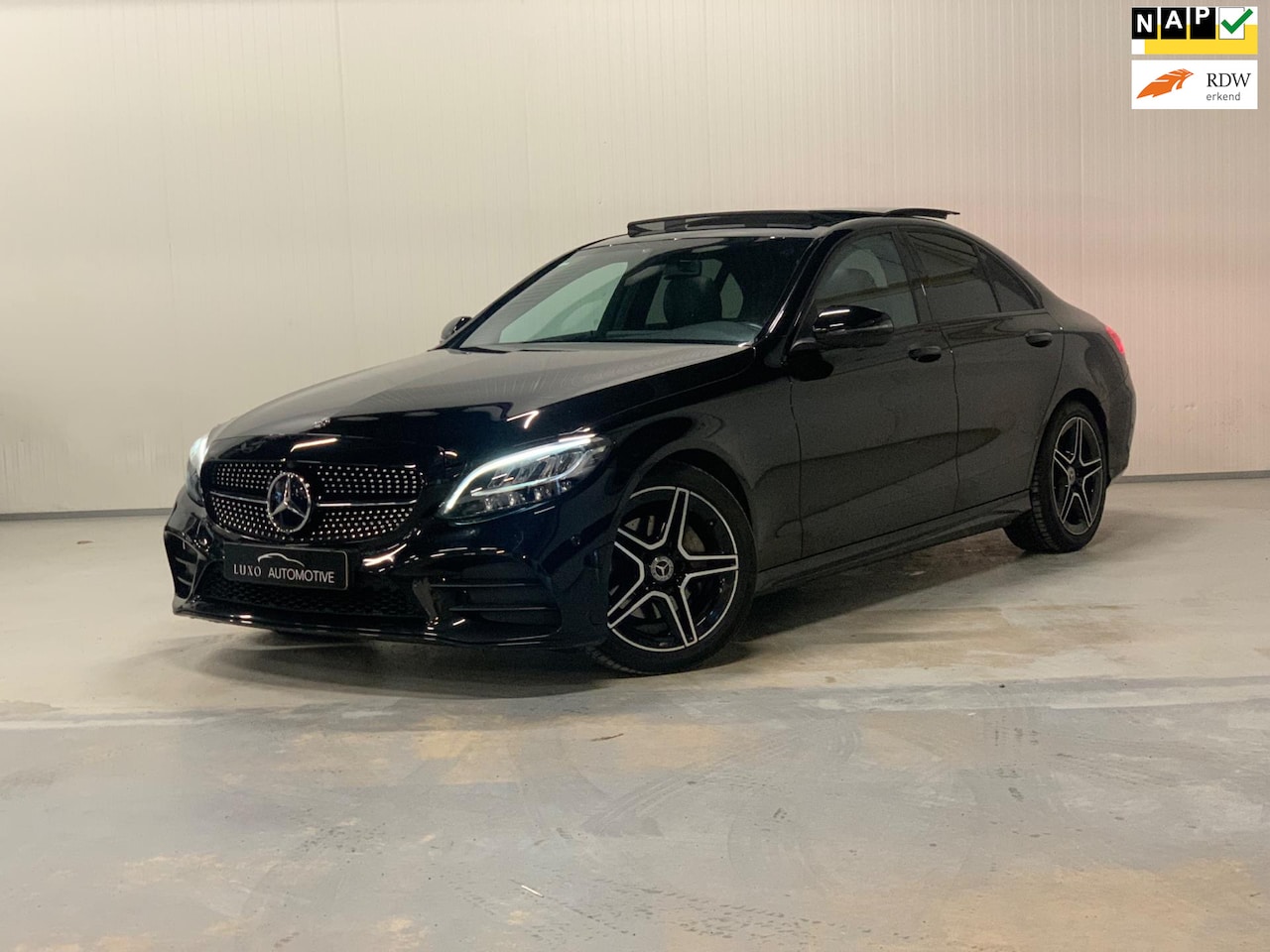 Mercedes-Benz C-klasse - 160 Premium Plus Pack | AMG/NIGHT | PANO | 360 CAMERA | VOL OPTIES - AutoWereld.nl