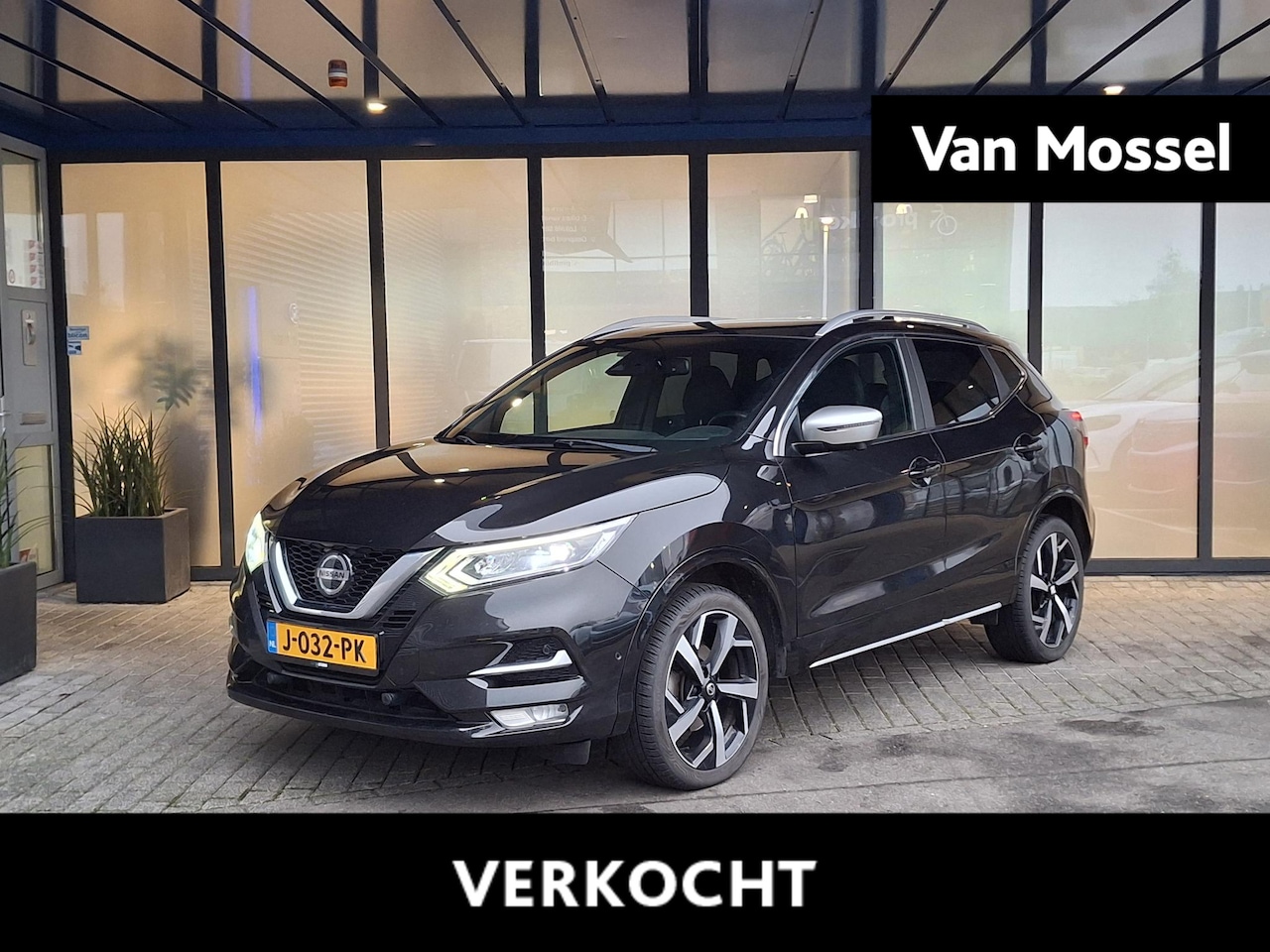 Nissan Qashqai - 1.3 DIG-T Tekna + - AutoWereld.nl