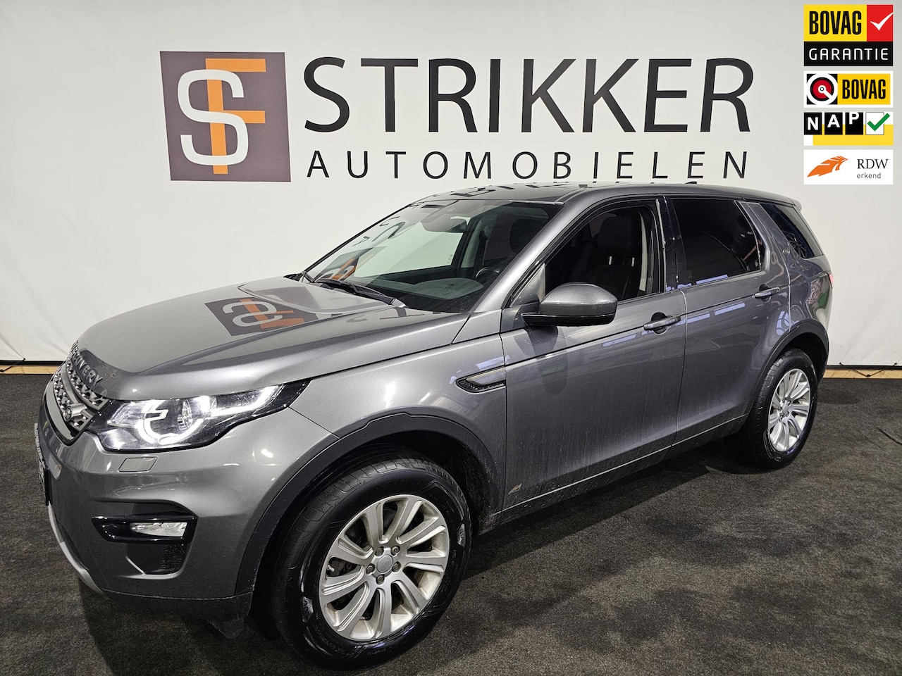 Land Rover Discovery Sport - 2.0 TD4 HSE export prijs zonder BPM - AutoWereld.nl