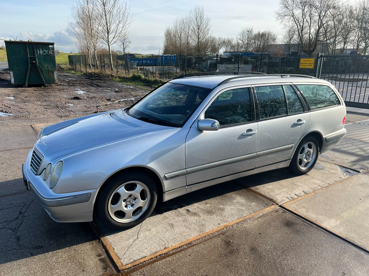 Mercedes-Benz E-klasse Combi - 240 Elegance - AutoWereld.nl