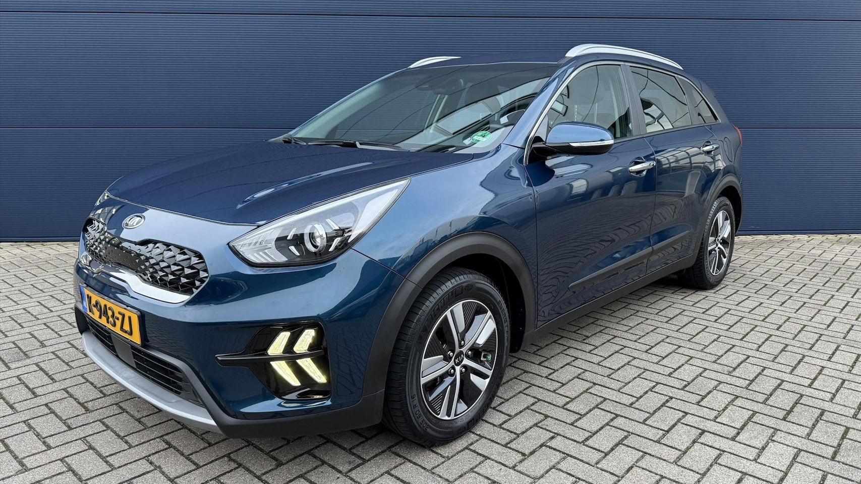 Kia Niro - 1.6 GDi Hybrid 141pk DCT6 DynamicLine | Navigatie | Trekhaak | Parkeercamera | Climate con - AutoWereld.nl