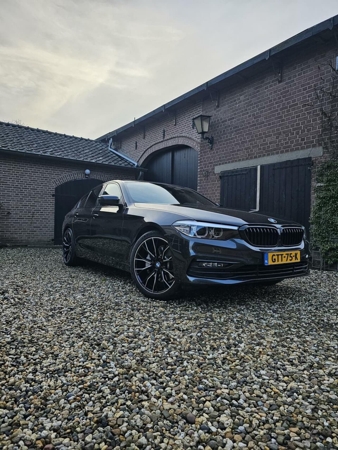 BMW 5-serie - High executive 530e - AutoWereld.nl