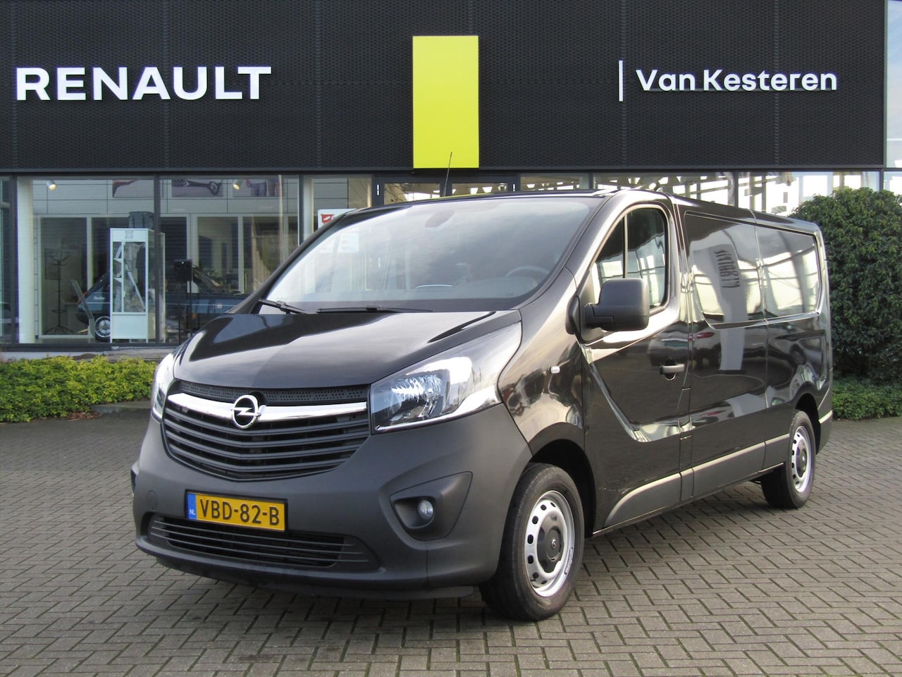 Opel Vivaro - 1.6 CDTi BiTurbo 125pk L2H1 Business+ Trekhaak / / Navigatie / Camera / Cruise-Control - AutoWereld.nl