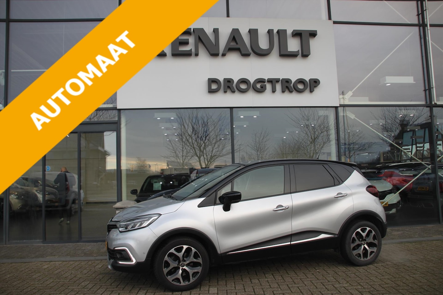 Renault Captur - 120PK-DYNAMIQUE-AUTOM-44DKM-NAVI-CLIMA-CAMERA- - AutoWereld.nl