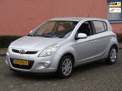 Hyundai i20 - 1.4i DynamicVersion