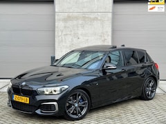 BMW 1-serie - M140i 340pk AUT 2018 Zwart Shadow Line H&K|VOL