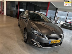 Peugeot 308 - 1.6 BlueHDi Allure / 5-Drs / Trekhaak / Navi / Clima / Cruise / PDC / Stoelverwarming / AP