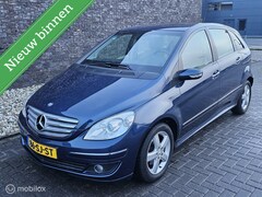 Mercedes-Benz B-klasse - 200 Turbo Trekhaak, onderhoud van A tot Z