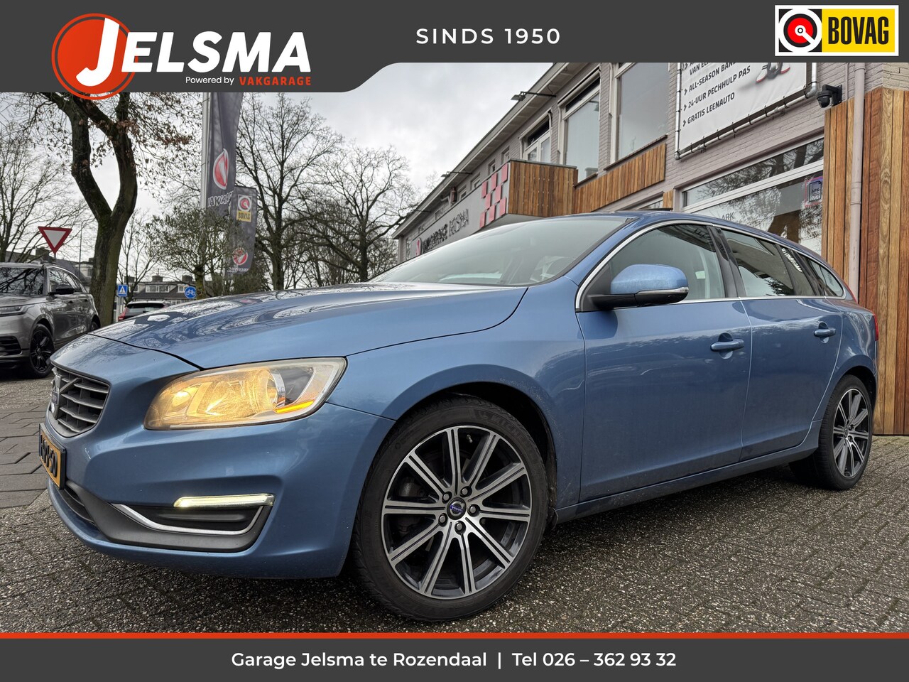 Volvo V60 - 1.6 T4 Summum 1.6 T4 Summum 180pk, Trekhaak | Schuifdak | Leer - AutoWereld.nl