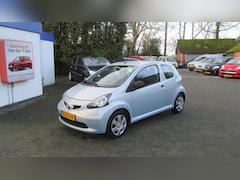 Toyota Aygo - 1.0-12V