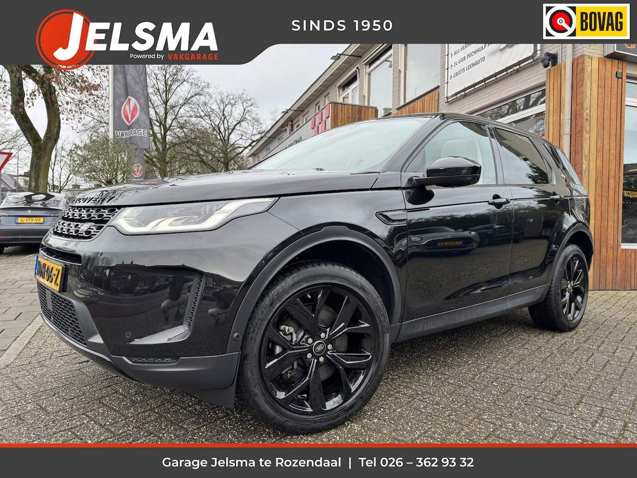 Land Rover Discovery Sport - P300e 1.5 R-Dynamic SE Pano | Trekhaak | Leer - AutoWereld.nl