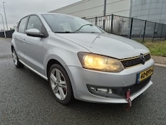 Volkswagen Polo - 1.4I 16v COMFORT LINE