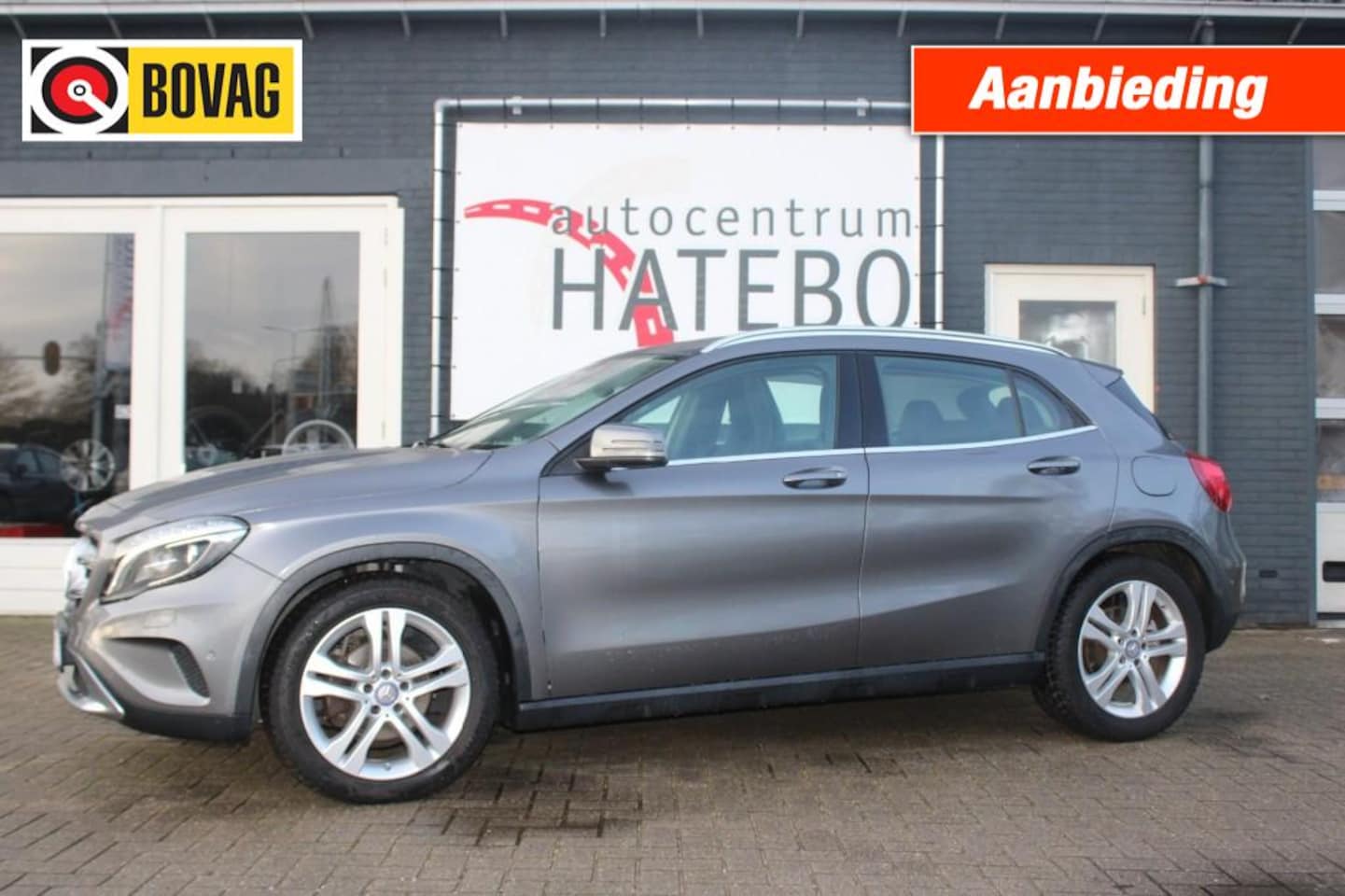 Mercedes-Benz GLA-Klasse - 180 AMBITION Urban Sport Navi Cruise Panorama 18LM - AutoWereld.nl