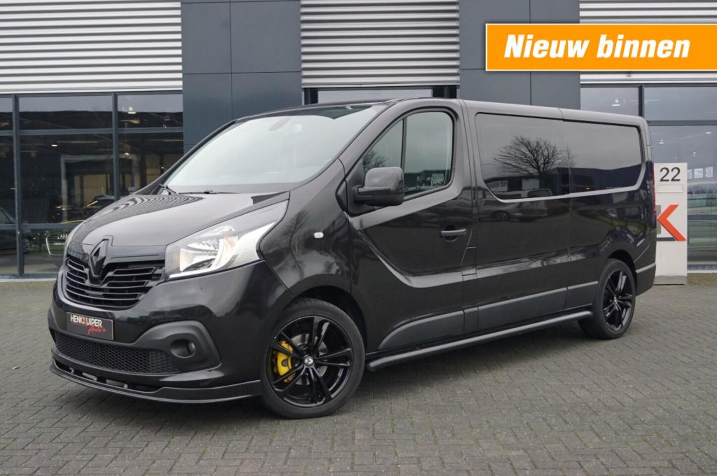 Renault Trafic - 1.6 dCi T29 L2H1 DC Turbo2 Ernergy 120pk / 19 Inch LM / Trekhaak - AutoWereld.nl