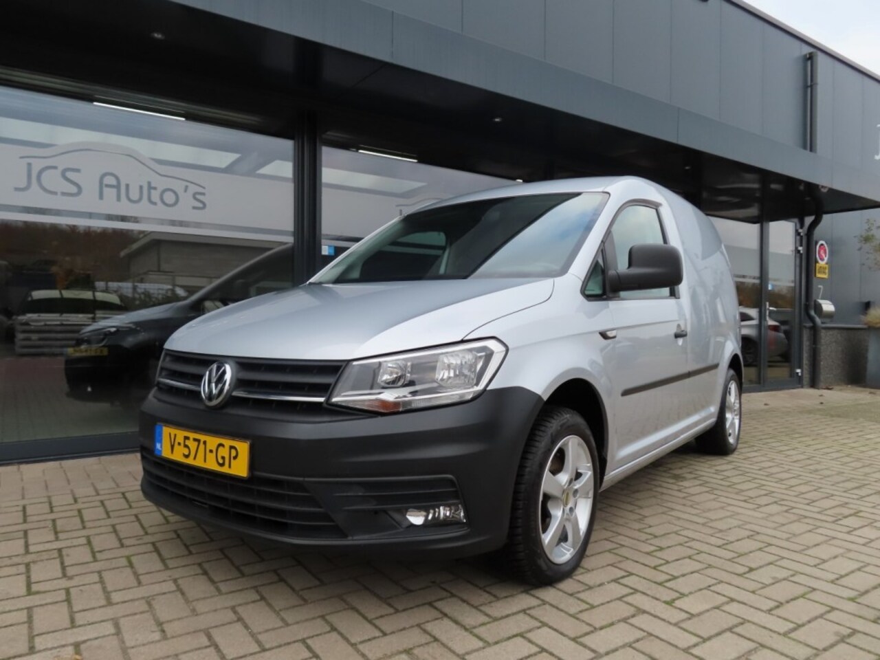 Volkswagen Caddy - 2.0 TDI Airco Cruise Pdc Trekhaak 2017 - AutoWereld.nl