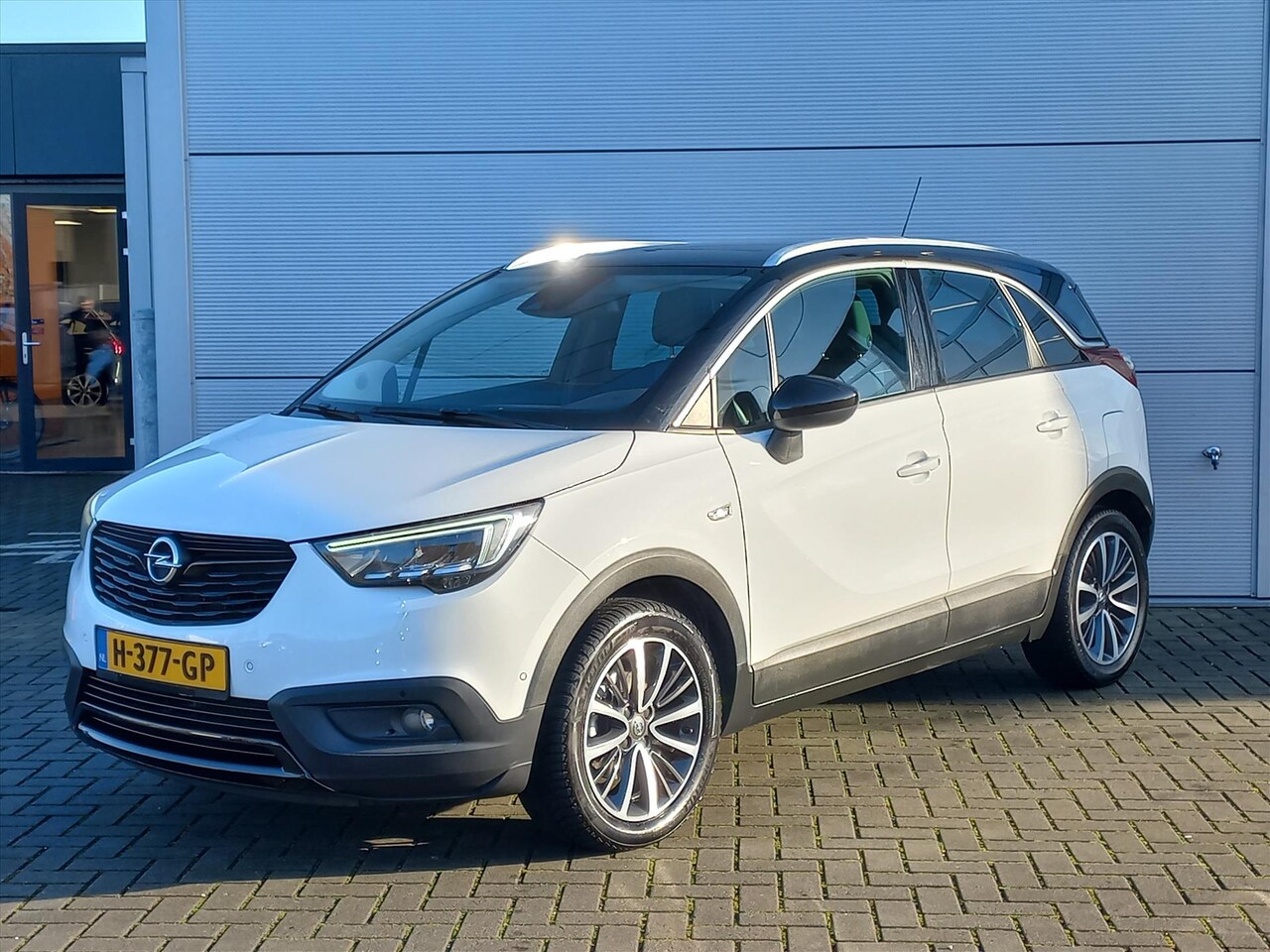 Opel Crossland X - 1.2T 110pk Innovation Automaat | Climate control | Navigatie | Panorama dak | Camera | Lm - AutoWereld.nl