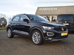 Volkswagen T-Roc - 1.5 TSI 150pk Sport LED/Navi/Rijklaarprijs + Garantie