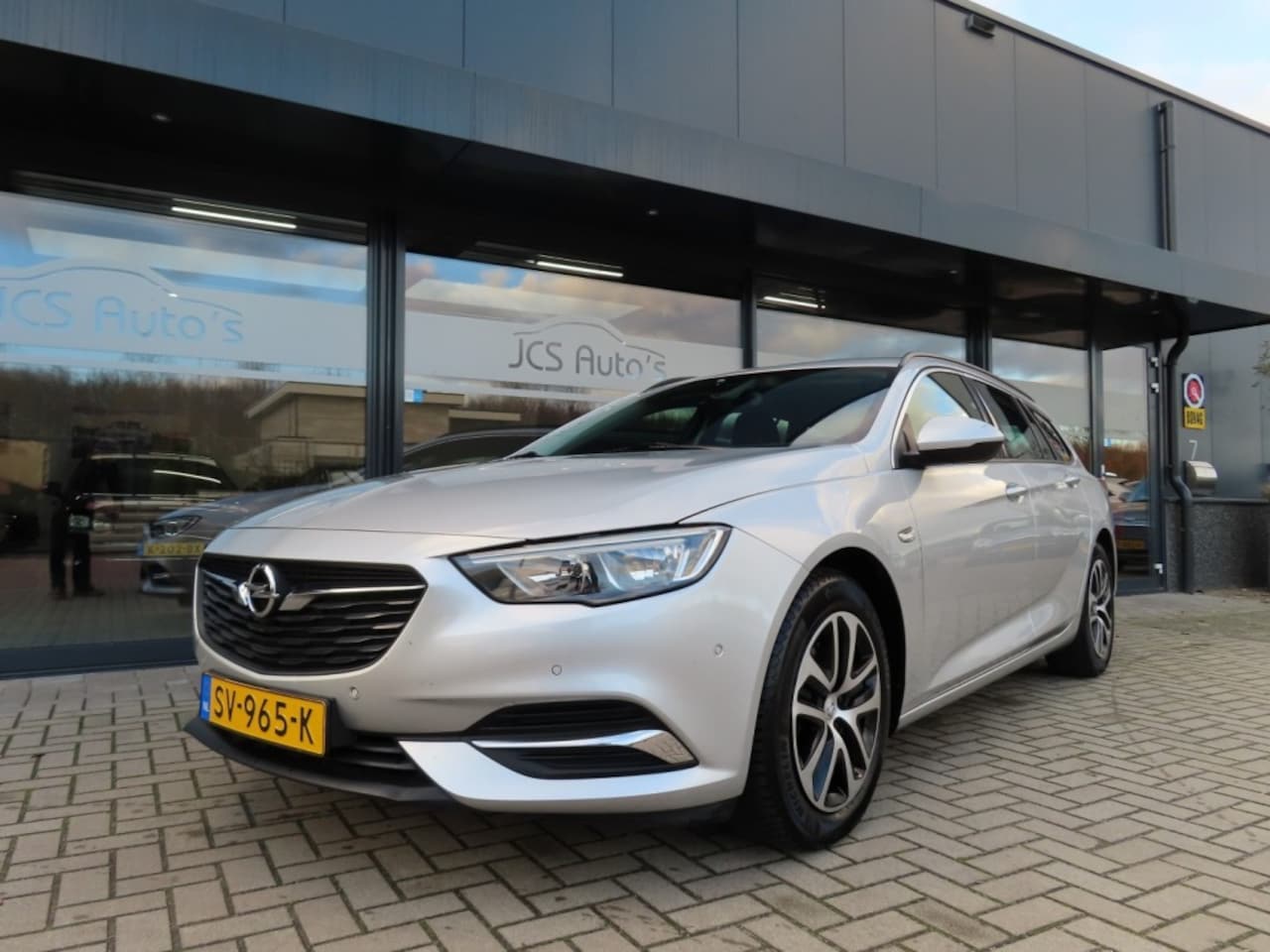 Opel Insignia - 1.5 Turbo Online Edition Navi Trekhaak Camera 2018 - AutoWereld.nl