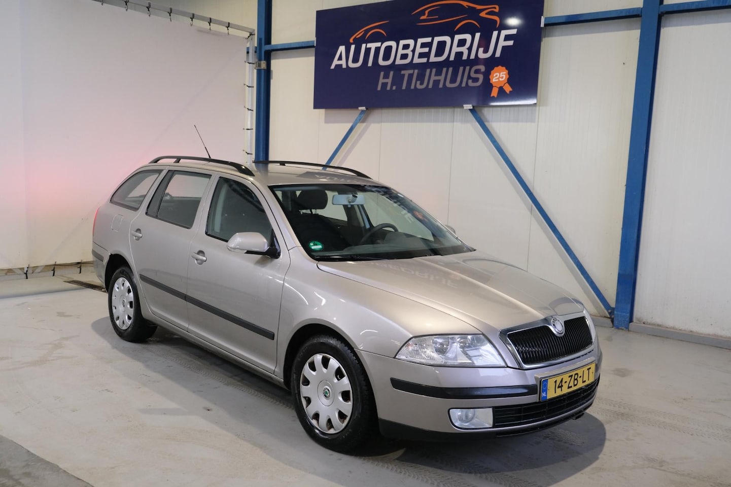 Skoda Octavia Combi - 1.9 TDI Ambiente - Airco, Cruise, Trekhaak. - AutoWereld.nl