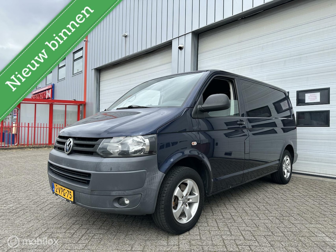 Volkswagen Transporter - 2.0 TDI L1H1 T800 DC Comfortline 2.0 TDI L1H1 T800 DC Comfortline - AutoWereld.nl