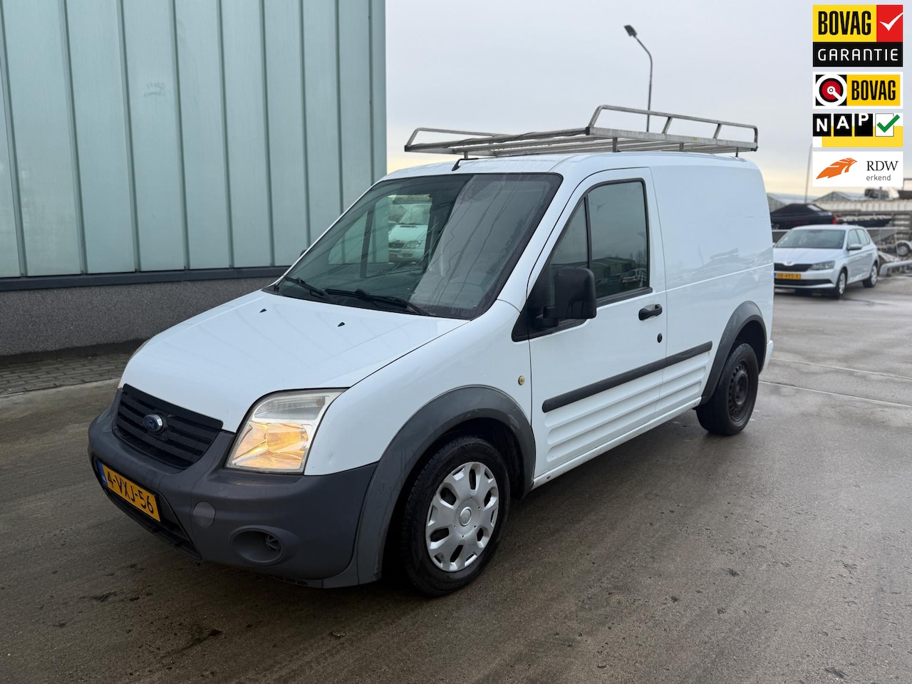 Ford Transit Connect - T220S 1.8 TDCi Trend SCHUJFDEUR AIRCO NETTE BUS - AutoWereld.nl