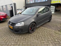 Volkswagen Golf - 2.0 FSI Sportline