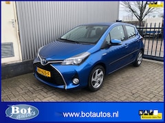 Toyota Yaris - 1.5 Hybrid / NAVIGATIE / NEDERLANDSE AUTO / DEALER ONDERHOUDEN / CLIMATE CONTROL / CAMERA