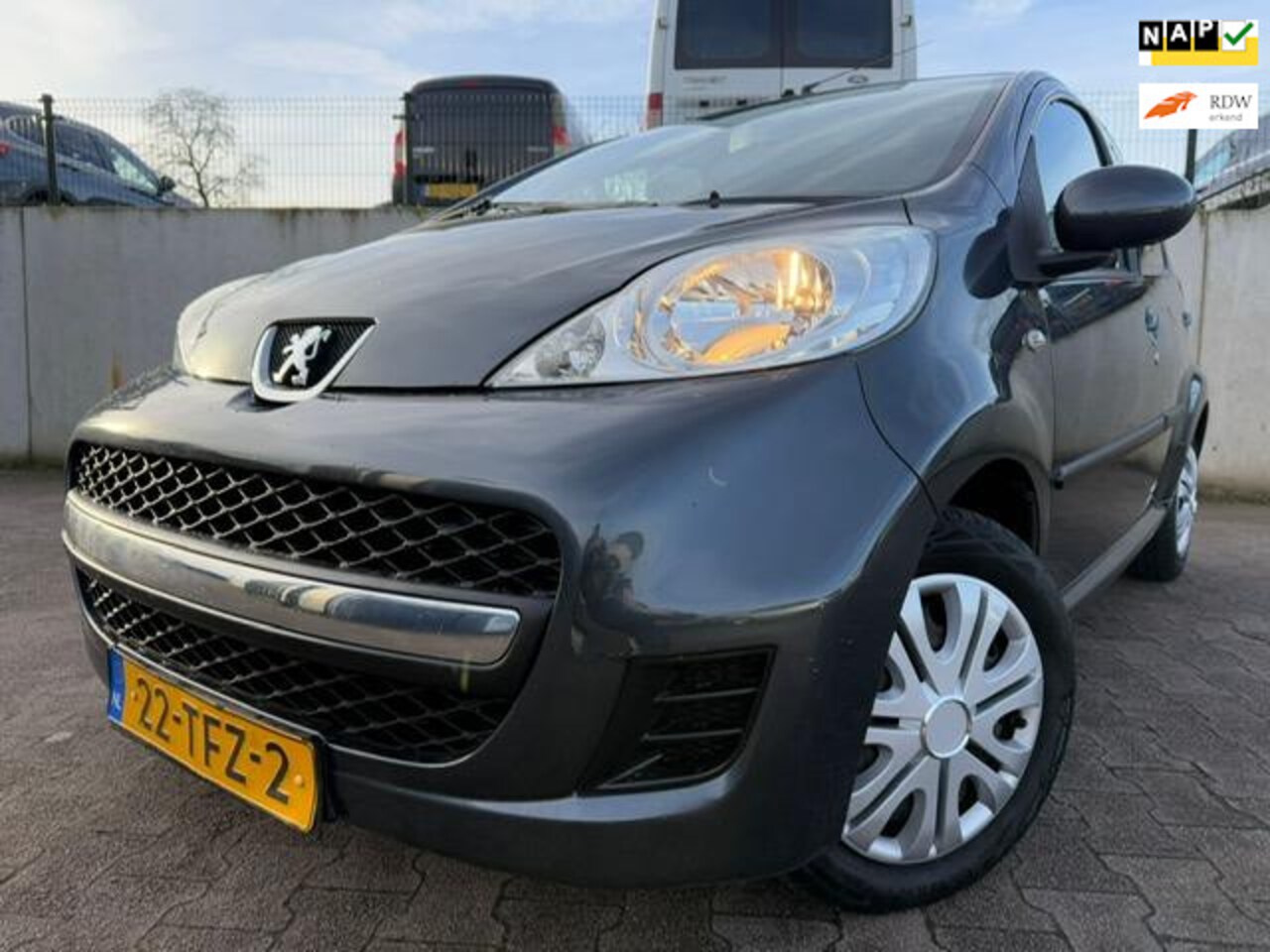 Peugeot 107 - 1.0-12V XS/AIRCO/DEALER ONDERHOUDEN/APK 01-2026/NAP/ - AutoWereld.nl