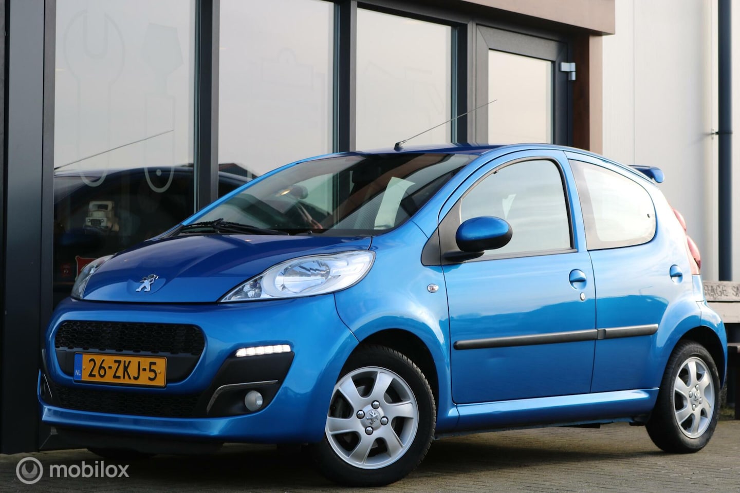 Peugeot 107 - 1.0 Active | Automaat | Airco | Spoiler - AutoWereld.nl