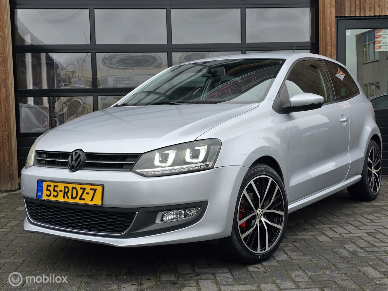 Volkswagen Polo - 1.2 TSI DSG 105 PK LED CRUISE NAVI AIRCO - AutoWereld.nl