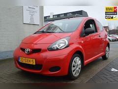 Toyota Aygo - 1.0-12V Now / BOVAG RIJKLAARPRIJS