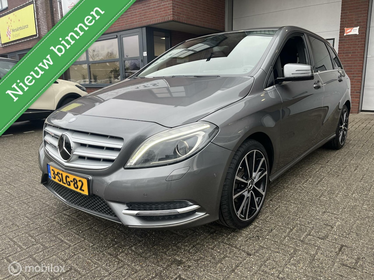 Mercedes-Benz B-klasse - 180 Ambition BI-XENON*CRUISE*PDC*AIRCO* - AutoWereld.nl