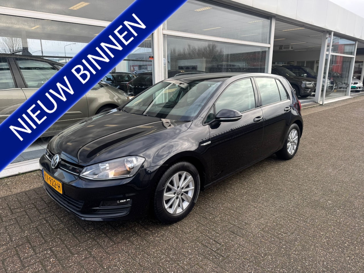 Volkswagen Golf - 1.0 TSI Edition | Airco | Trekhaak | Start/Stop functie | Elektrische ramen | APK t/m 10-0 - AutoWereld.nl