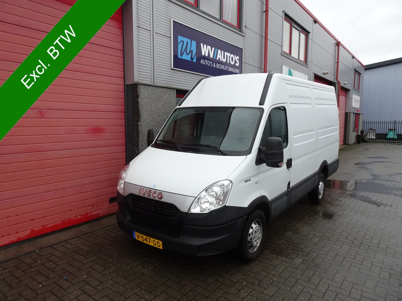 Iveco Daily - 35S15V 395 H2 airco 3 zits - AutoWereld.nl