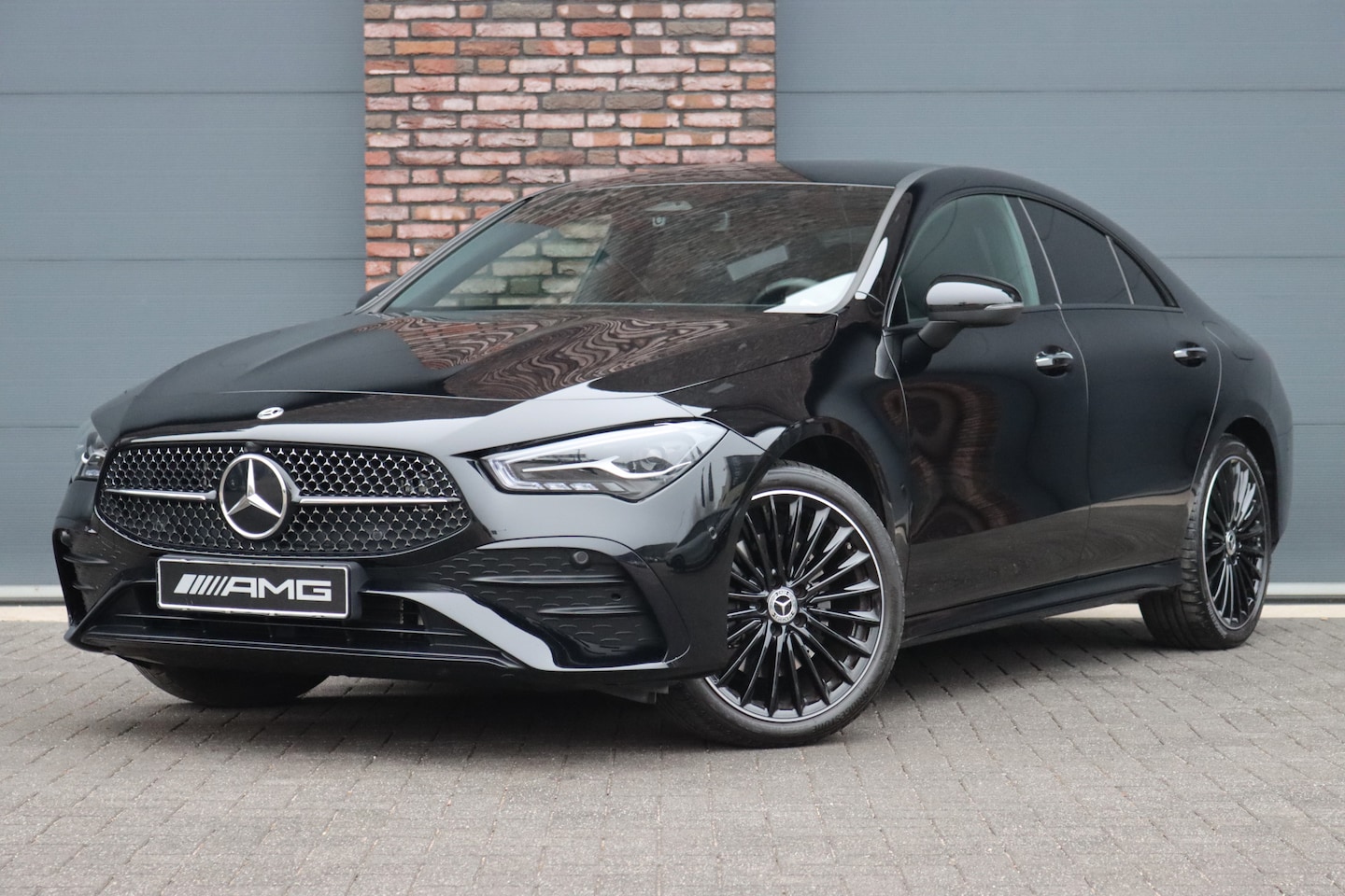 Mercedes-Benz CLA-Klasse - 250 e AMG Line Aut8 | Facelift | Distronic | Verwarmd Stuurwiel | Keyless Go | Sfeerverlic - AutoWereld.nl